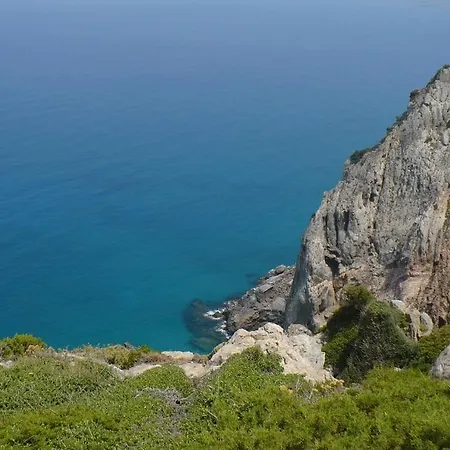 Scivu Porta Delle Stelle * Magazzini (Sardinia)